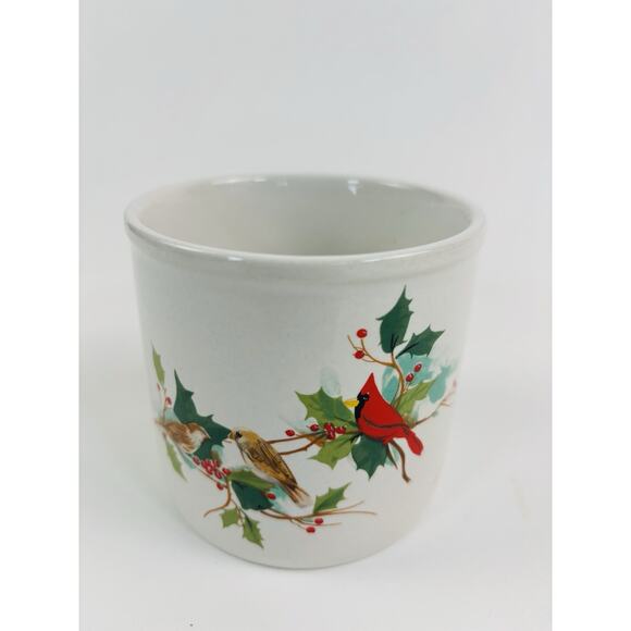 Small lidless porcelain crock with cardinals and holly wrapped around crock - Picture 1 of 11